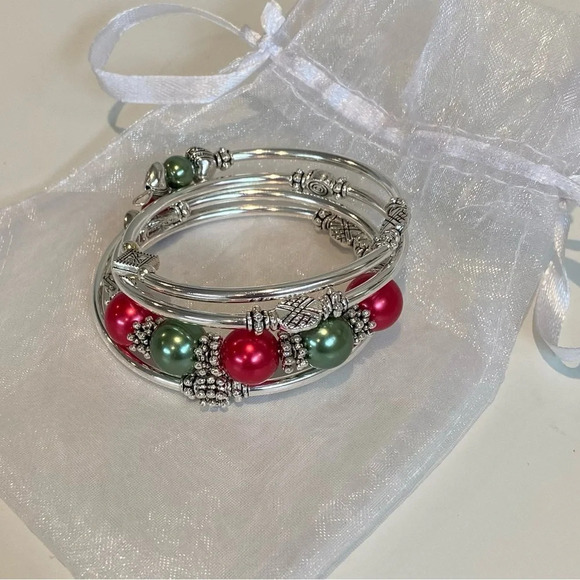 SLINKY‎ BRACELET Women’s Slinky Bracelet with Charms and Beads Red and Green - Picture 2 of 3